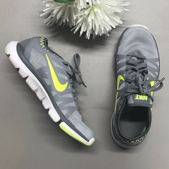 nike women's flex supreme tr cross trainer